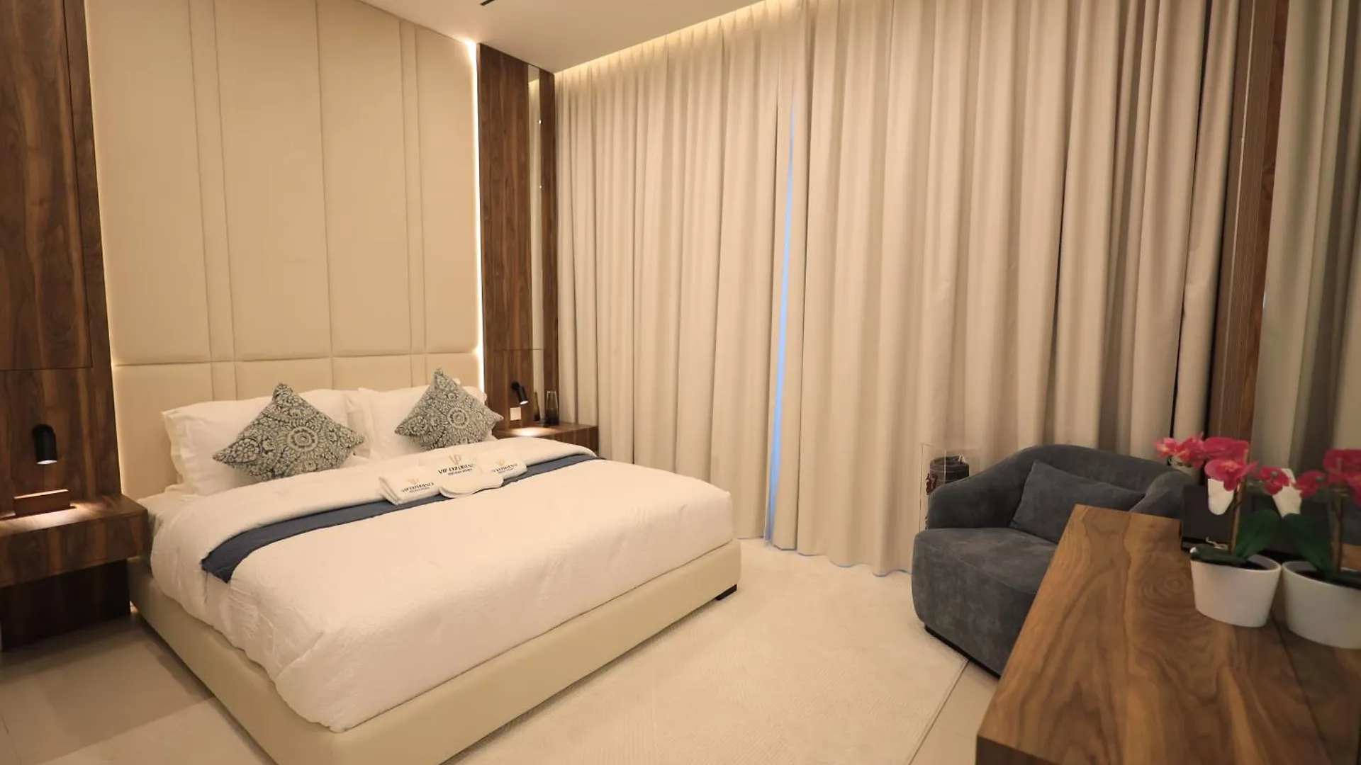 Vip Experience Dubai Nad Al Sheba At Prime Views- Opposite Al Meydan Hotel- Modern Luxury Apartment