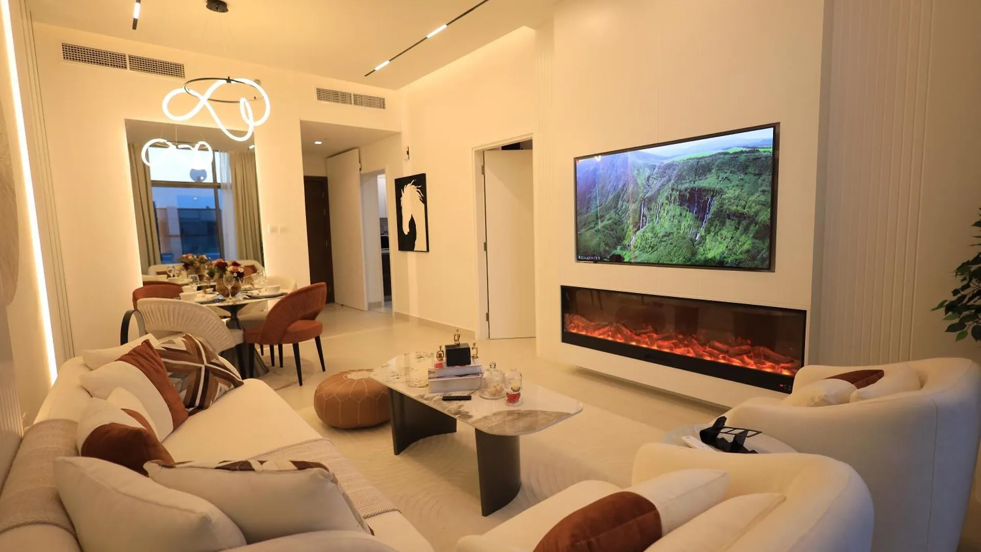 Vip Experience Dubai Nad Al Sheba At Prime Views- Opposite Al Meydan Hotel- Modern Luxury Apartment